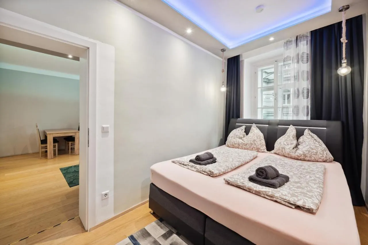**** Aparthotel Florian'S Apartments In Mariahilf Vienna Austria