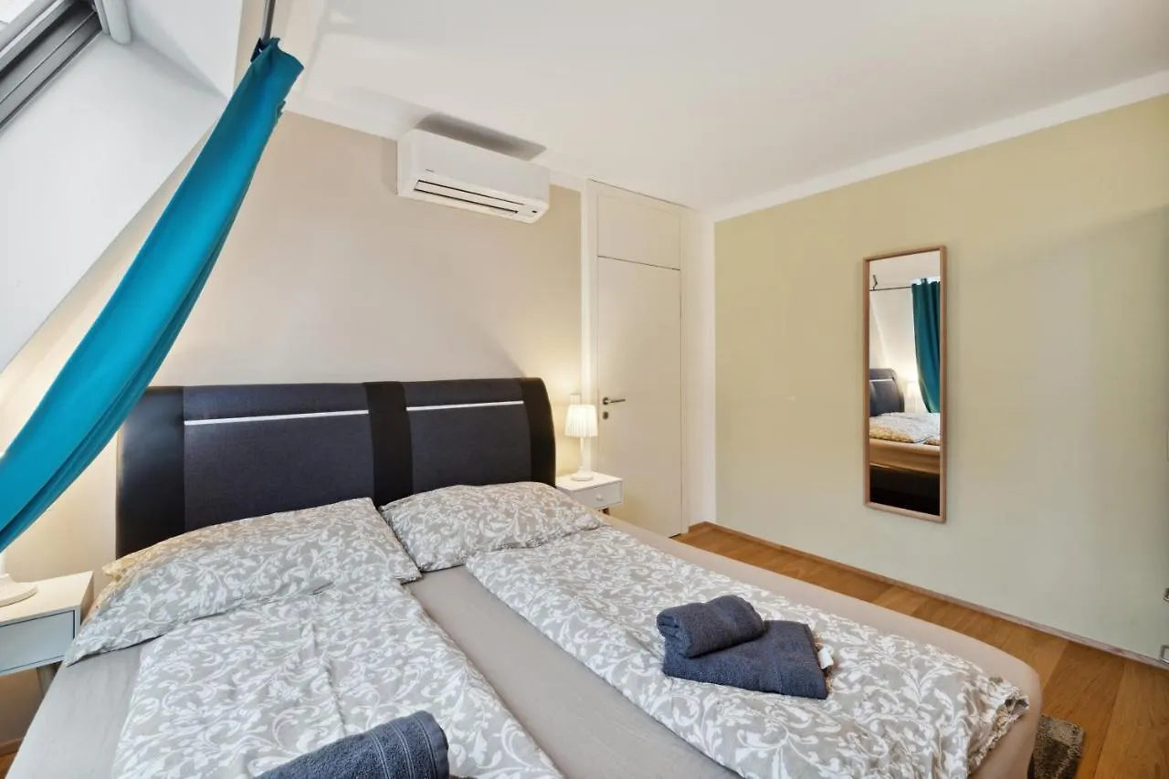 Florian'S Apartments In Mariahilf Vienna Austria