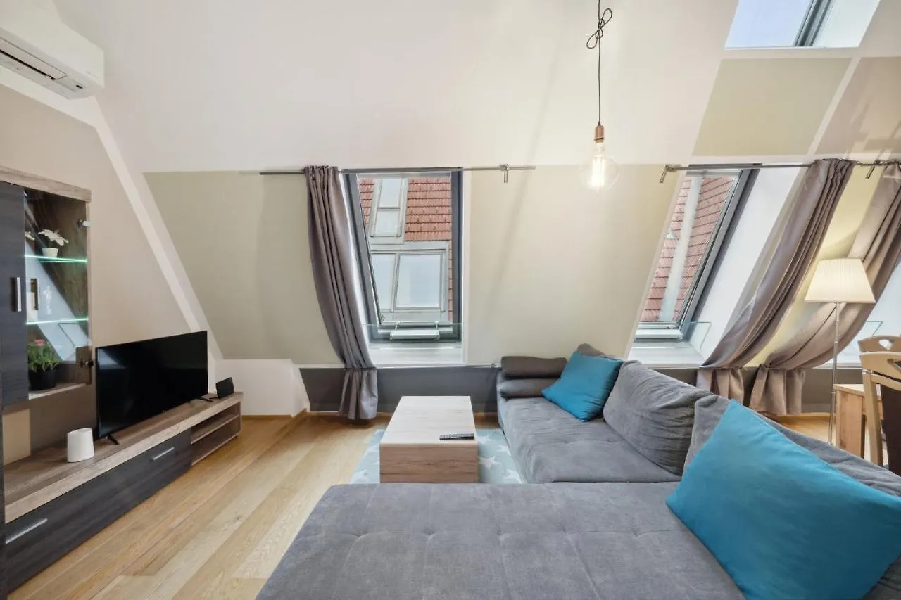 **** Aparthotel Florian'S Apartments In Mariahilf Vienna Austria