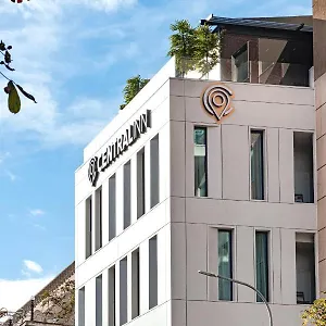 Central Inn Hotel מלון טיראנה