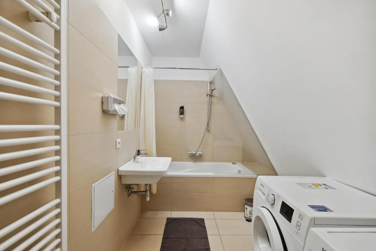 Aparthotel Florian'S Apartments In Mariahilf Wenen