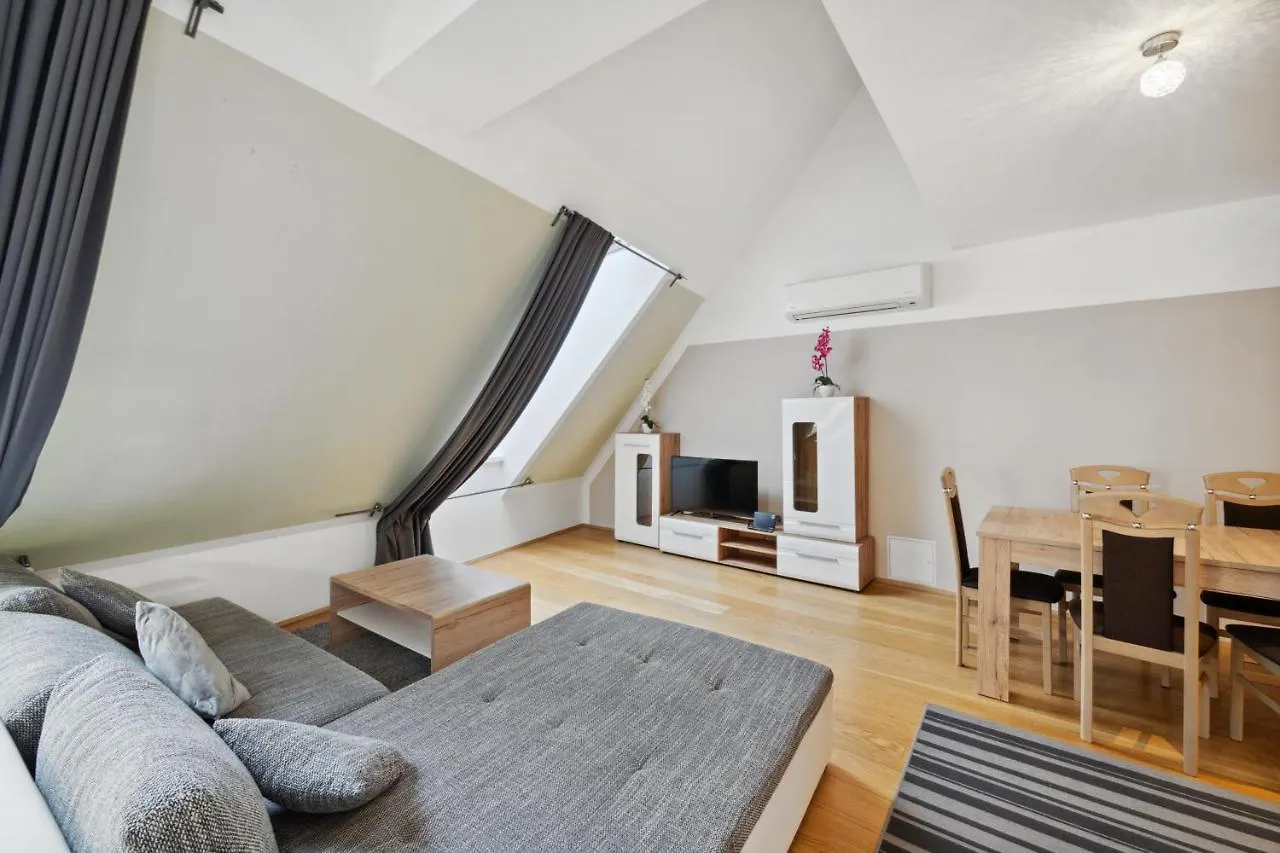 Florian'S Apartments In Mariahilf Wenen 4*,