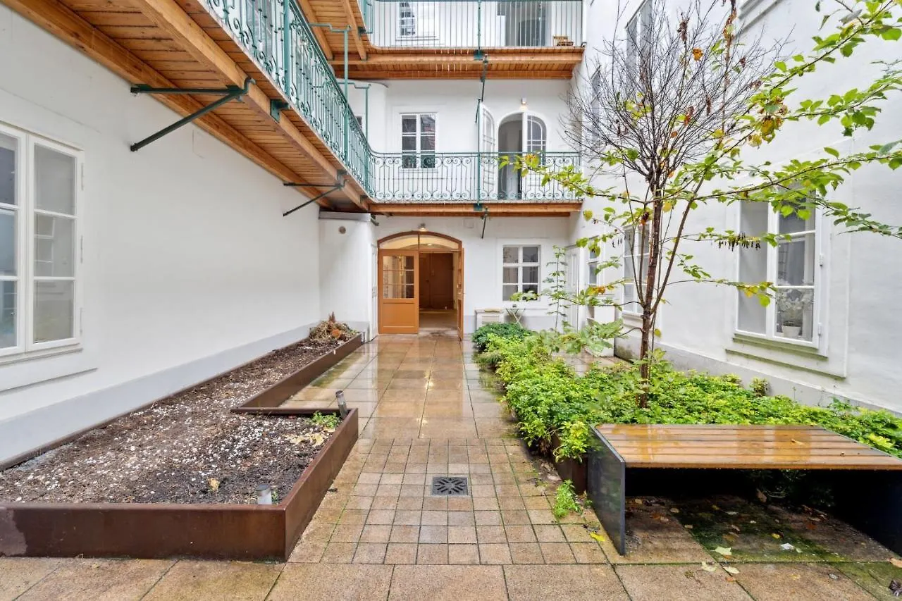 Aparthotel Florian'S Apartments In Mariahilf Wenen
